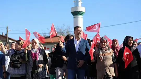 Sayalar'da hem biber hem hizmet şenliği