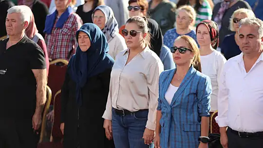 Sayalar'da hem biber hem hizmet şenliği