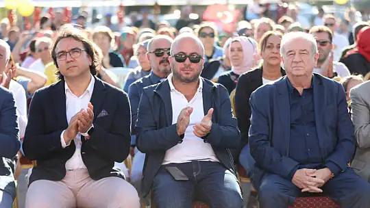 Sayalar'da hem biber hem hizmet şenliği