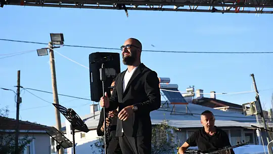 Sayalar'da hem biber hem hizmet şenliği