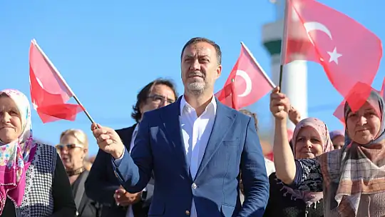 Sayalar'da hem biber hem hizmet şenliği
