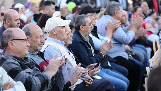 Çanta Atatürk Parkına coşkulu açılış