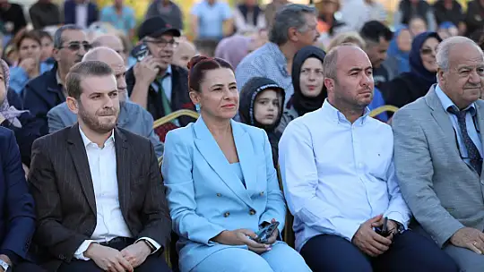 Çanta Atatürk Parkına coşkulu açılış