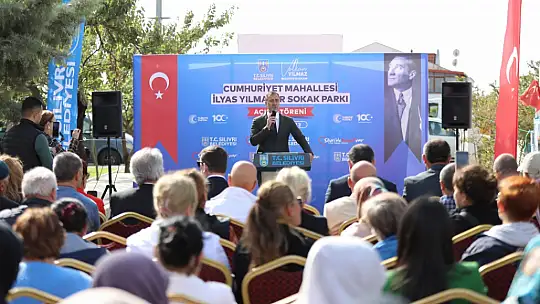 Başkan Yılmaz: 'Silivri'nin üzerinde biriken tozu ve kiri süpürüyoruz'