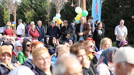 Başkan Yılmaz: 'Silivri'nin üzerinde biriken tozu ve kiri süpürüyoruz'