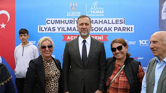 Başkan Yılmaz: 'Silivri'nin üzerinde biriken tozu ve kiri süpürüyoruz'