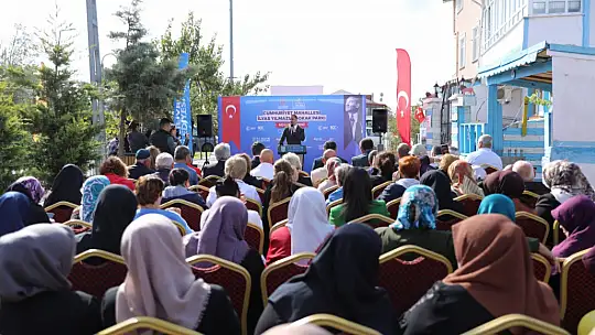 Başkan Yılmaz: 'Silivri'nin üzerinde biriken tozu ve kiri süpürüyoruz'