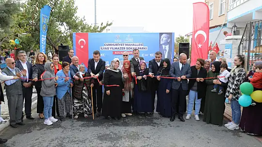 Başkan Yılmaz: 'Silivri'nin üzerinde biriken tozu ve kiri süpürüyoruz'