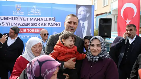 Başkan Yılmaz: 'Silivri'nin üzerinde biriken tozu ve kiri süpürüyoruz'