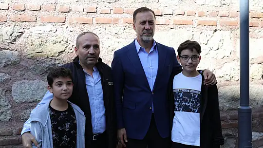 Silivri Belediyesinden YKS ve LGS'de dereceye giren öğrencilere ödül