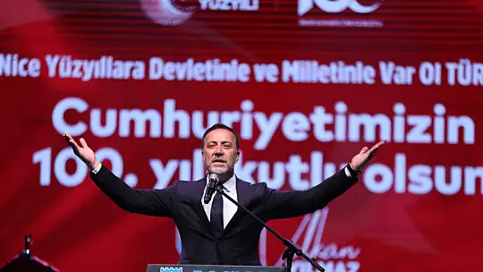 Silivri'de Cumhuriyet coşkusu Kıraç konseriyle devam etti