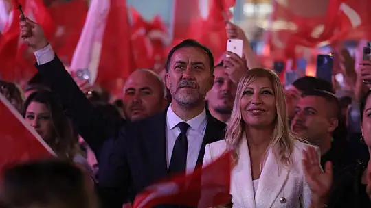 Silivri'de Cumhuriyet coşkusu Kıraç konseriyle devam etti