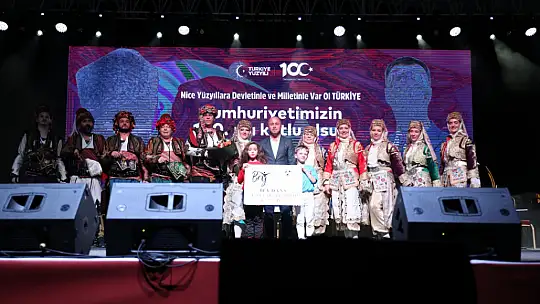 Cumhuriyet kutlamalarının coşkusu Silivri'den yankılandı