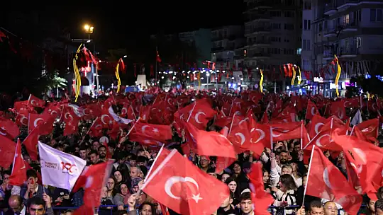 Cumhuriyet kutlamalarının coşkusu Silivri'den yankılandı