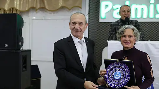 BAŞKAN YILMAZ: 'ÖĞRETMENLERİMİZ GELECEĞİMİZİN HAMURUNU YOĞURAN AYDINLIK MEŞALELERİDİR'