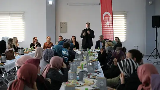 Başkan Yılmaz Akören'de kadınlarla buluştu