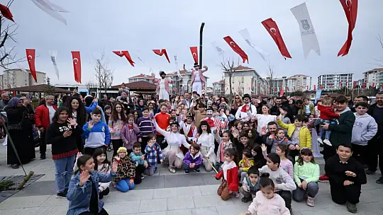 Başkan Yılmaz: 'Mesele Silivri'ye hizmetse üzerimize kimseyi tanımayız'