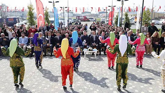Silivri'nin geçmiş dönem Belediye Başkanları Ek Hizmet Binasını Başkan Yılmaz ile birlikte açtı