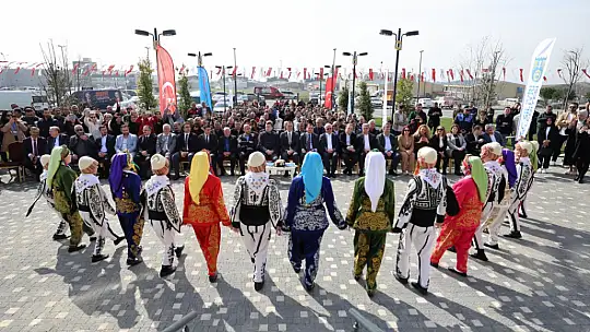 Silivri'nin geçmiş dönem Belediye Başkanları Ek Hizmet Binasını Başkan Yılmaz ile birlikte açtı
