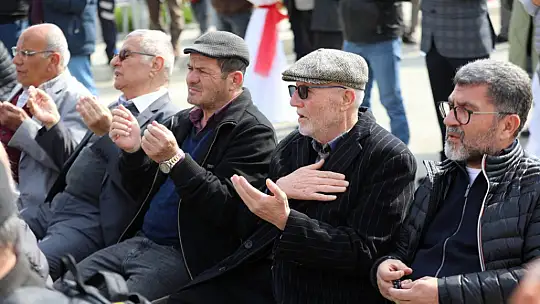 Yılmaz hız kesmiyor! Huzurevi inşaatında ilk harç döküldü