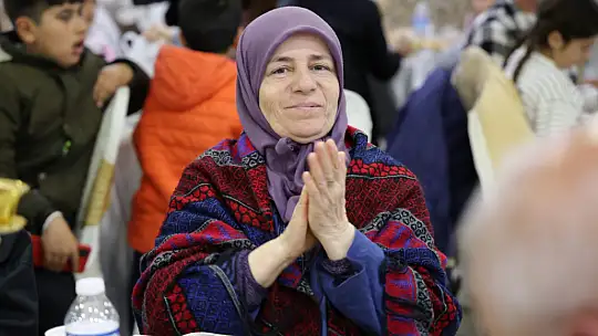 Başkan Yılmaz: 'Sizlerden 3 gün ayrı kalmak 3 asır gibi geldi'