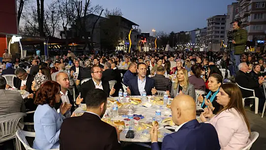 Silivri'de 15.000 kişi aynı sofrada buluştu