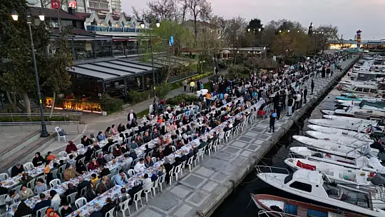Silivri'de 15.000 kişi aynı sofrada buluştu