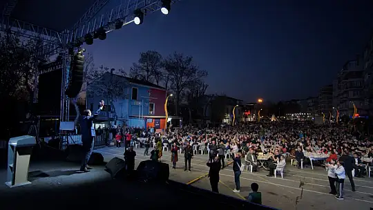 Silivri'de 15.000 kişi aynı sofrada buluştu