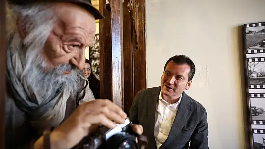 Başkan Balcıoğlu, Fotoğrafçılık ve Yeşilçam Sergi Evi'ni ziyaret etti