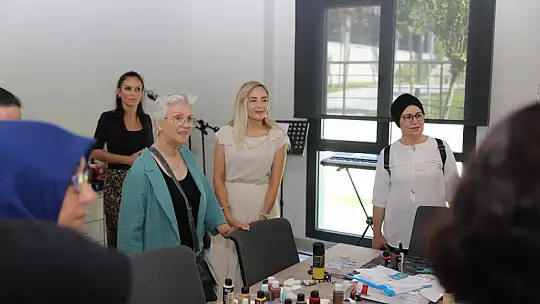 Hayriye Sena Balcıoğlu, Muhtar Eşleri ve Kadın Muhtarlarla Kalepark ve SEYKOM'u ziyaret etti