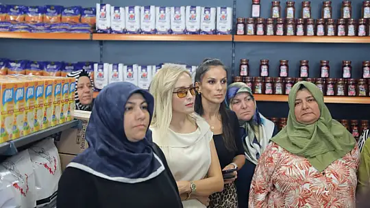 Hayriye Sena Balcıoğlu, Muhtar Eşleri ve Kadın Muhtarlarla Kalepark ve SEYKOM'u ziyaret etti