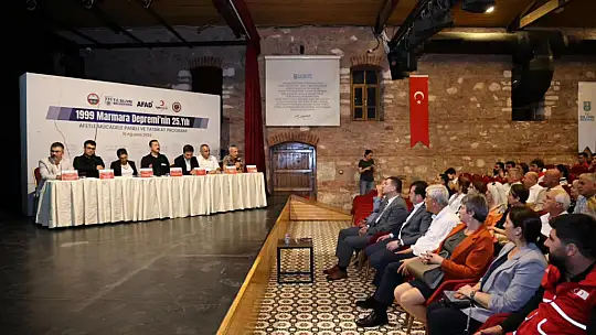 Silivri'de Afetle Mücadele Paneli Gerçekleştirildi