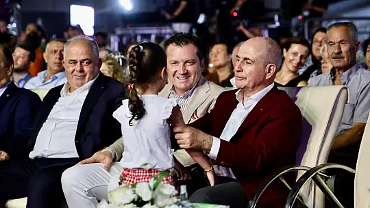 Silivri Belediye Başkanı Bora Balcıoğlu 23. Geleneksel Erguvan Festivali'ne katıldı
