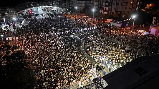 Silivri Belediye Başkanı Bora Balcıoğlu 23. Geleneksel Erguvan Festivali'ne katıldı