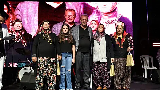 Silivri'nin Kırmızı Biberleri Şenlikle Taçlandı