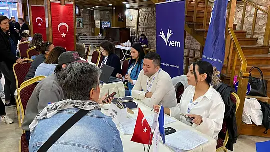 Silivri Belediyesi ve İBB'den İş Arayan Vatandaşlara Destek Oluyor