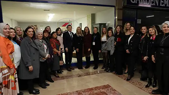 Evim Atölyem Sanatı ve Kadın Emeğini Geliştirme Derneği'ne Muhteşem Açılış