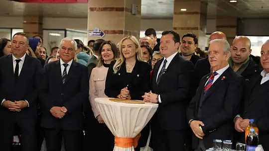 Evim Atölyem Sanatı ve Kadın Emeğini Geliştirme Derneği'ne Muhteşem Açılış