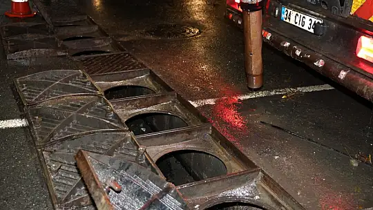 Silivri Belediyesi Yoğun Yağışlara Karşı Önlem Çalışmalarını Sürdürüyor