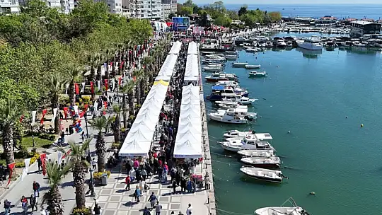 Silivri'de Anneler Günü ve Hıdırellez Şenliği Coşkusu