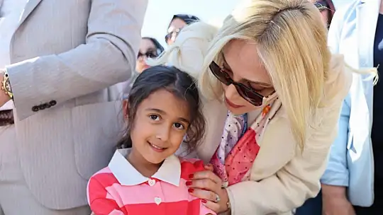 Silivri'de Anneler Günü ve Hıdırellez Şenliği Coşkusu