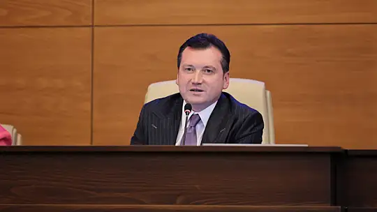 Silivri Belediye Meclisi'nde Bora Balcıoğlu'ndan Özgür Özel'e Yapılan Saldırıya Tepki