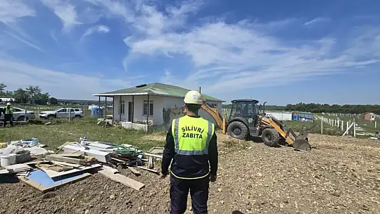 Silivri Belediyesi Kaçak Yapıların Yıkımına Devam Ediyor