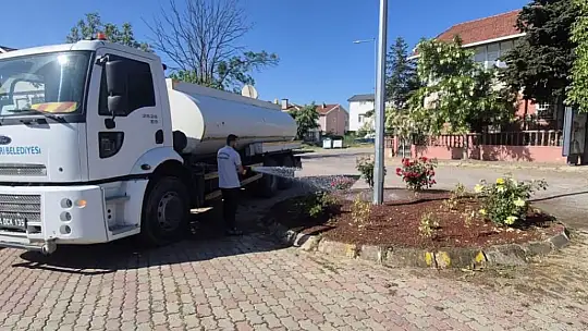 Silivri'de Park ve Yeşil Alanlarda Yaz Hazırlıkları Başladı