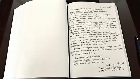 Başkan Balcıoğlu, Türam Lisesi Öğrencileriyle Anıtkabir'i Ziyaret Etti