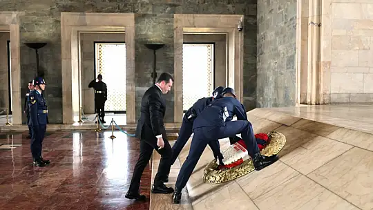 Başkan Balcıoğlu, Türam Lisesi Öğrencileriyle Anıtkabir'i Ziyaret Etti
