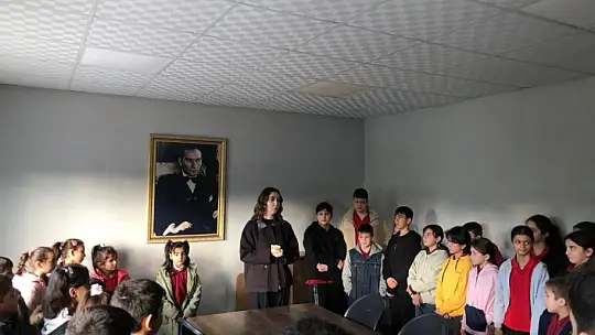 Akören'de öğrenciler Sıfır Atık Merkezini ziyaret etti