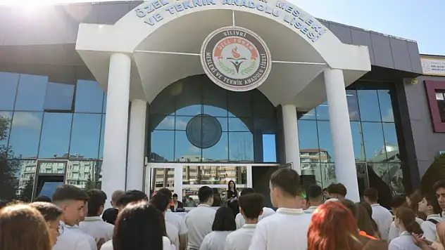 Özel Silivri TÜRAM Lisesi'nde 2024-2025 Eğitim-Öğretim Yılı Açılış Töreni Gerçekleşti