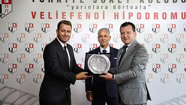 Silivri Belediyesi Adına Düzenlenen At Yarışını Maximus Power Kazandı