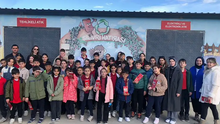Akören'de öğrenciler Sıfır Atık Merkezini ziyaret etti